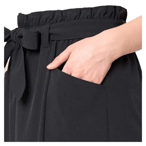 MONDETTA High Waisted Stretch Woven Skirt in Black - Picture 4 of 5